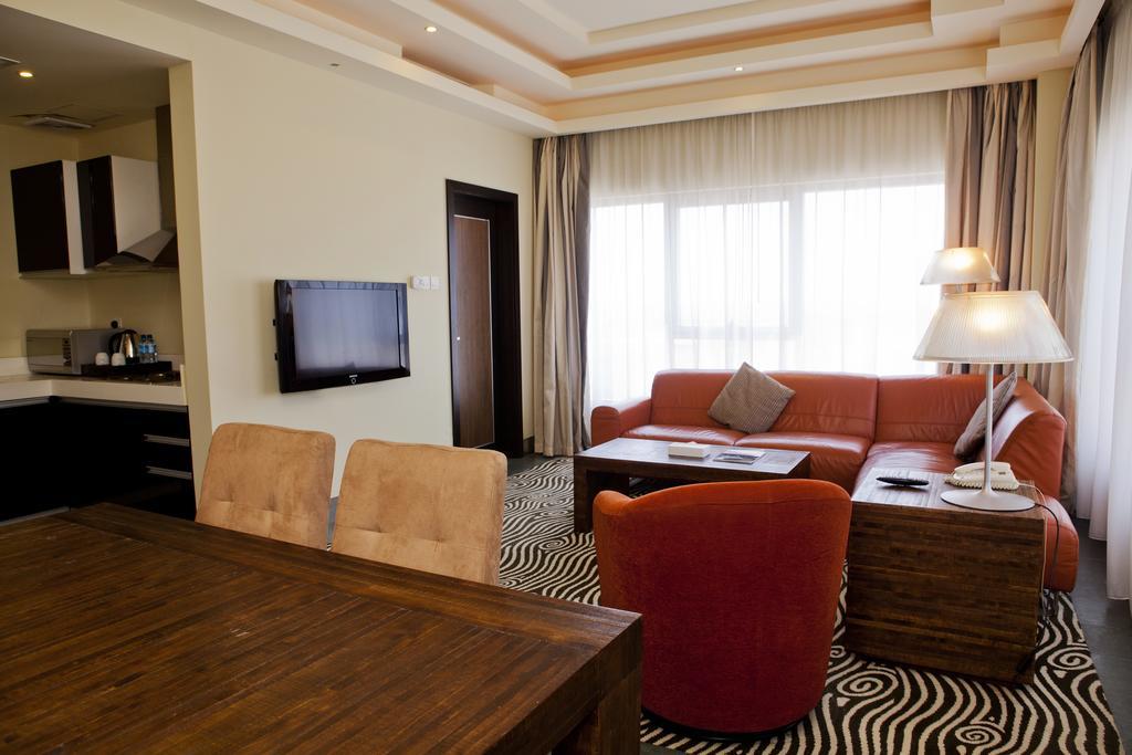 Al Raya Suites Hotel Al-Manamah Bagian luar foto