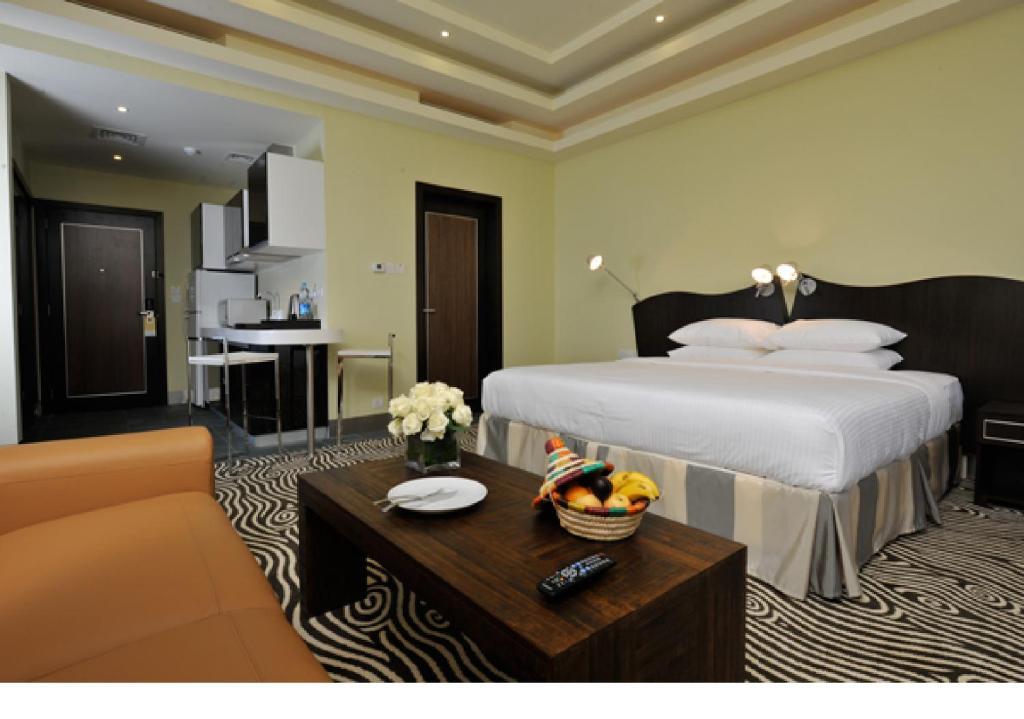 Al Raya Suites Hotel Al-Manamah Ruang foto