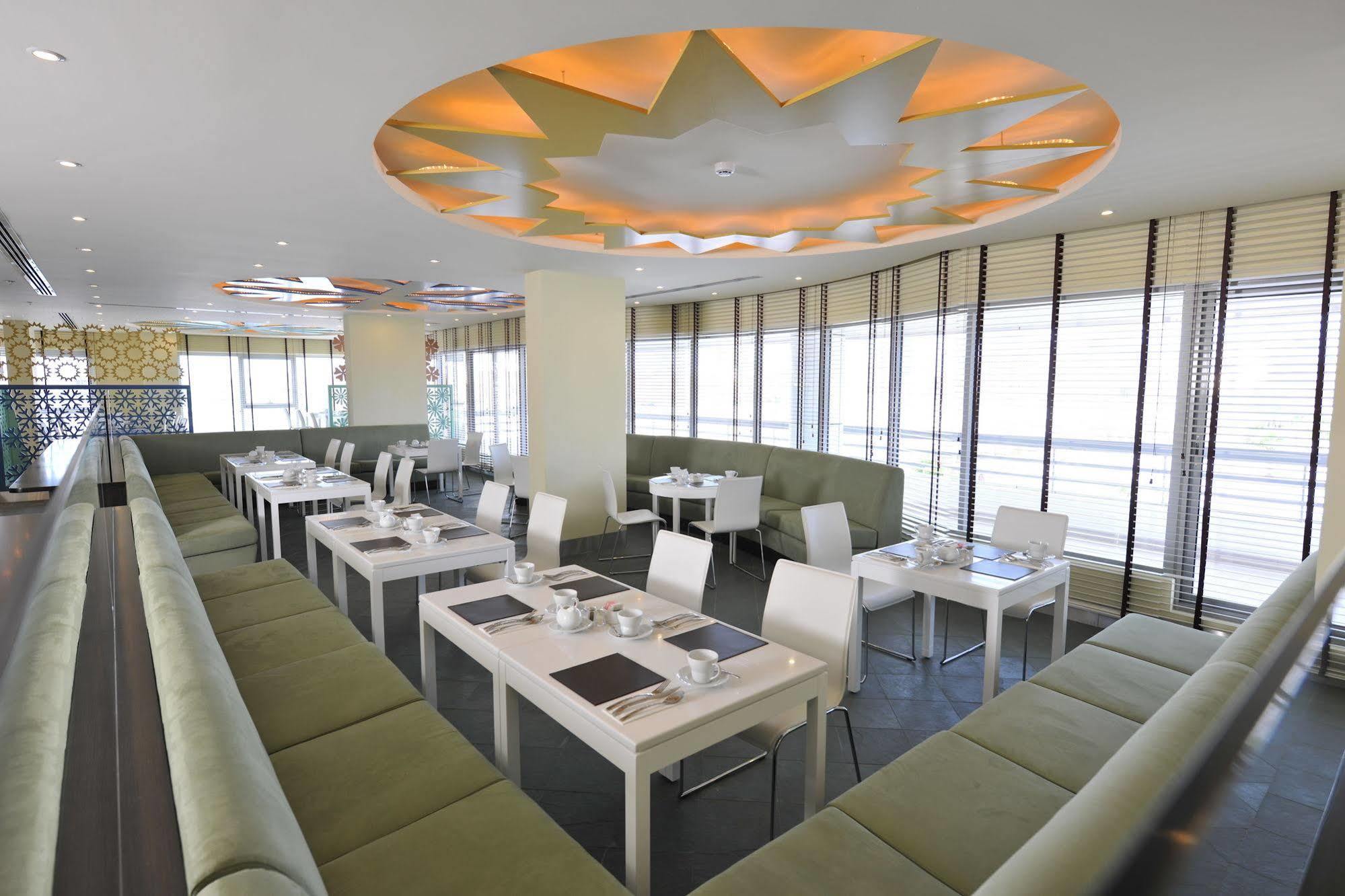 Al Raya Suites Hotel Al-Manamah Bagian luar foto