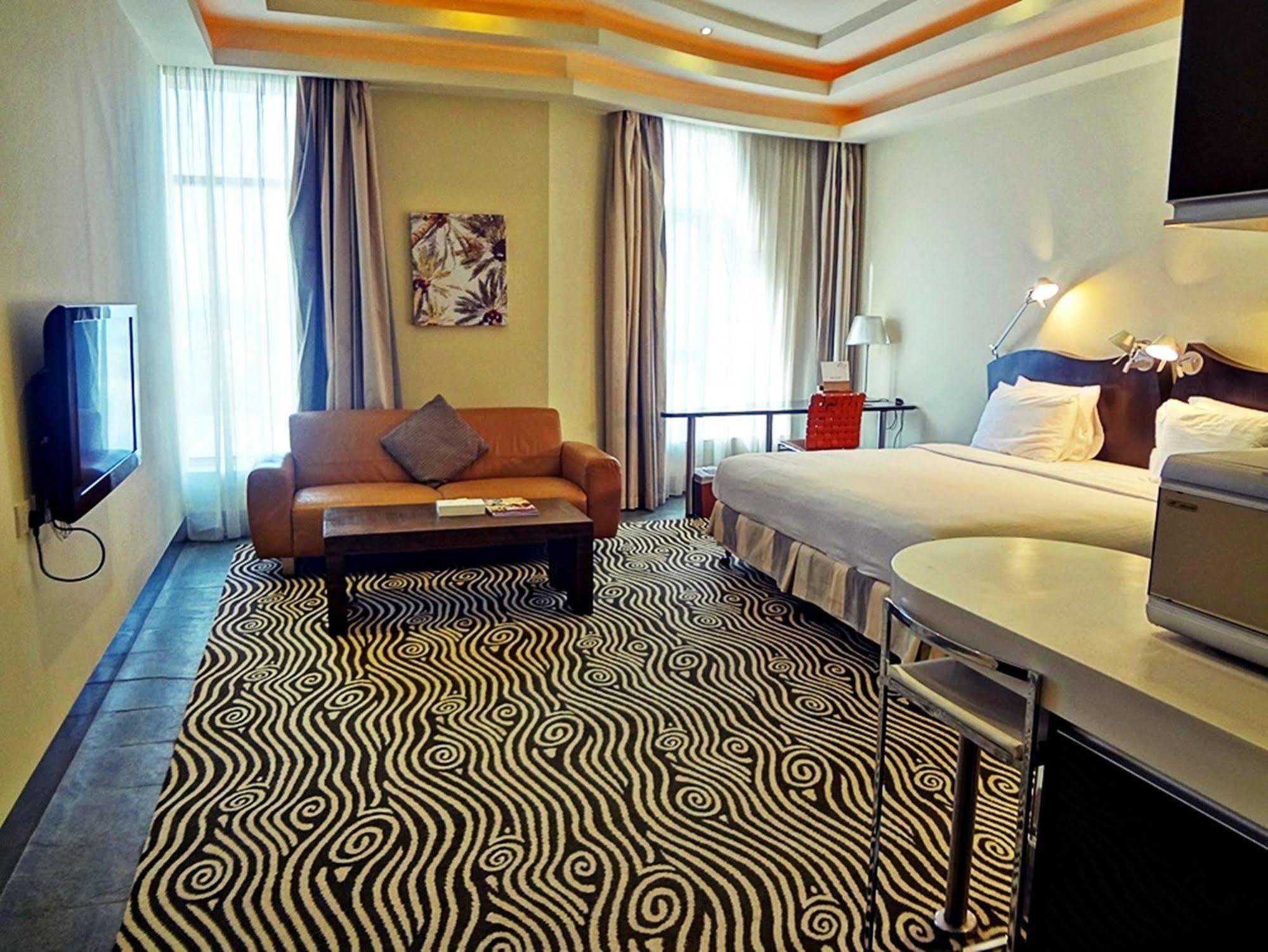 Al Raya Suites Hotel Al-Manamah Bagian luar foto