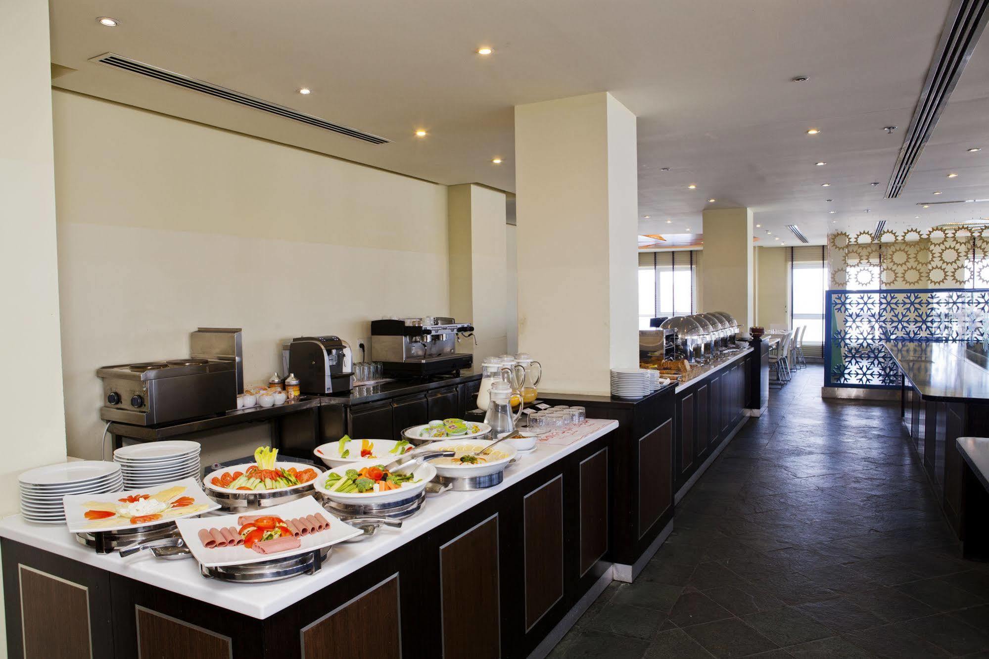 Al Raya Suites Hotel Al-Manamah Bagian luar foto