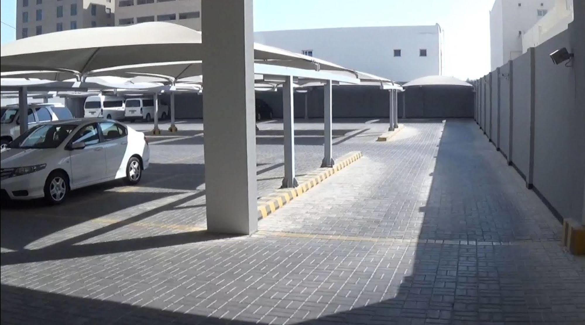 Al Raya Suites Hotel Al-Manamah Bagian luar foto